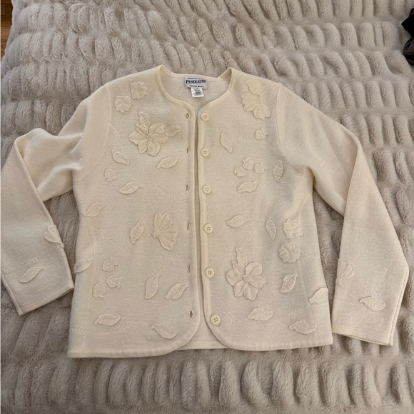 Pendleton Sweaters - Pendleton Ivory Floral Cardigan